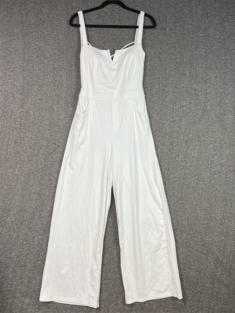 Halara White Sweetheart Neck Wide Leg Jumpsuit Size M NWOT Open Back